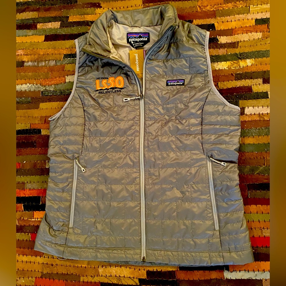 🔥 PATAGONIA🔥 New with Tags Puffer Vest. Size Large